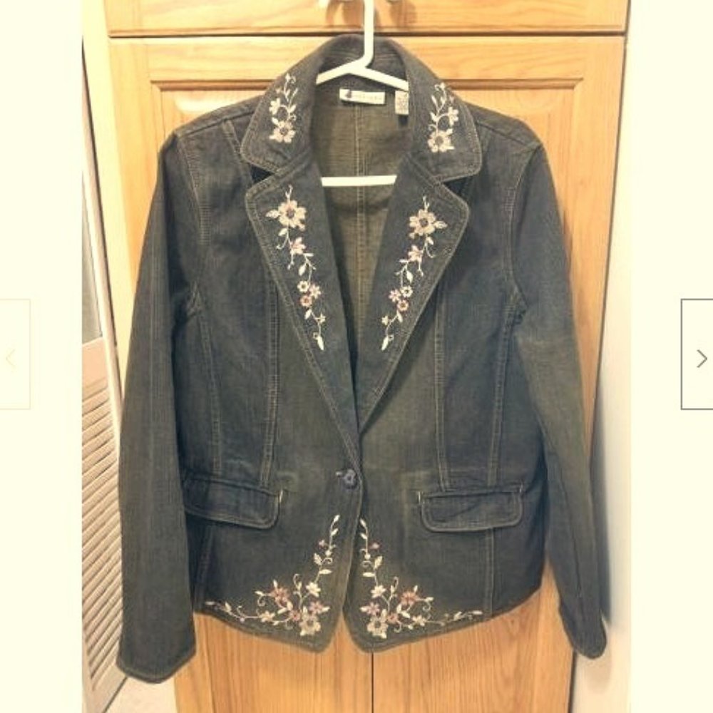 Apostrophe Ladies Beautiful Denim Floral Embroidered Jacket